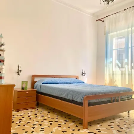 Pirandello House Apartamento